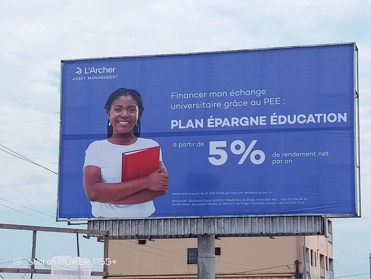 Panneau 4x3 L'Archer — Plan Épargne Éducation